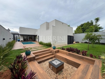 Casa à venda no condomínio Residencial Villa Dumont em Bauru -SP.